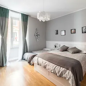 https://camere-corona.it-romehotels.com